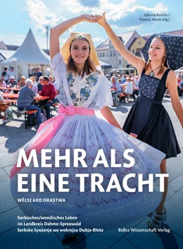 Abbildung von Mietk / Kuschy | Mehr als eine Tracht / Wecej ako drastwa | 1. Auflage | 2023 | beck-shop.de